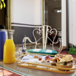 Ofrece experiencia autentica y comoda