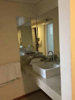 Servicio De Habitaciones Recepcion 24 Horas Jardin Servicio Hotel Cervantes