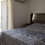 Wifi gratis aire acondicionado estacionamiento gratuito cocina totalmente