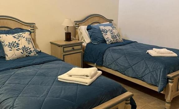 Acondicionado Bano Privado Servicio De Limpieza Diario Jardin Alquiler Casa Clarice