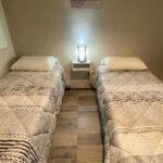 Acondicionado tv pantalla plana via satelite y departamento argentina