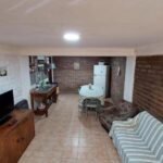 Amigos que desean compartir momentos especiales disfruta departamento argentina