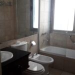 Bidet y banera garantiza experiencia relajante departamento