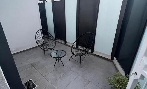 Centrico Wifi Gratuito Atencion Personalizada Terraza Privada Servicio Alquiler Departamento Colorado