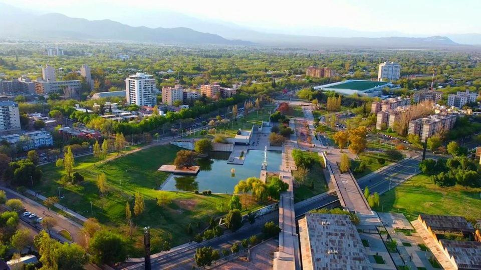 De Alquiler De Coches Alquiler Departamento Colorado En Ciudad De Mendoza Mendoza Argentina