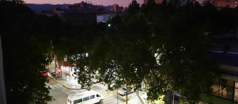 De Aparcamiento Privado Podras Explorar La Ciudad Con Alquiler Departamento Estudio Alem Y San Martin