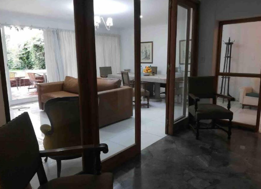 De Mendoza Con Una Ubicacion Privilegiada A Solo Alquiler 350 Avenida Peru Ciudad De Mendoza Mendoza