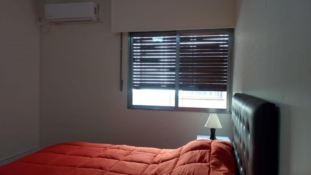 Equipada Cercania A Atracciones Turisticas Wifi Gratuito Ambiente Alquiler Departamento Peatonal Sarmiento 75