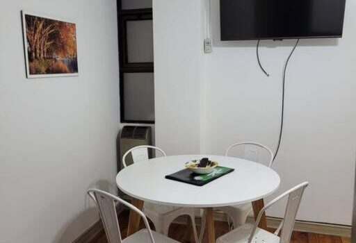 Equipada Tv De Pantalla Plana Habitaciones Para No Alquiler Departamento Plaza Espana Con Cochera