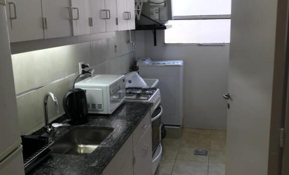 La Cocina Completamente Equipada Te Permite Preparar Tus Alquiler Departamento Para 46 Personas A Metros De Peatonal En Ciudad De Mendoza Mendoza Argentina