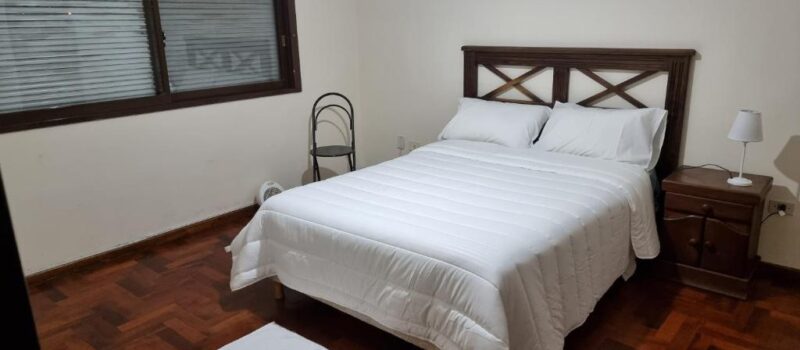 La Decoracion Elegante Y Moderna Crea Un Ambiente Alquiler Departamento Pellegrini 641 En Ciudad De Mendoza Mendoza Argentina