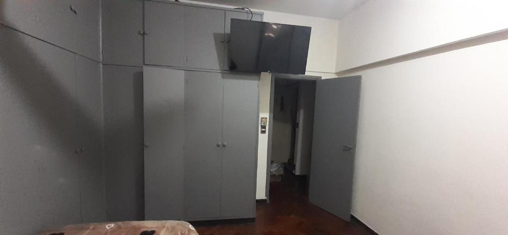 La Plaza Independencia Facil Acceso Desde El Aeropuerto Alquiler Departamento Danyeuge