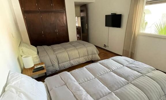 La Ropa De Cama De Calidad Garantizan Una Alquiler Casa Aristides Lodge