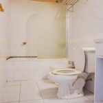 Libertad preparar tus comidas mientras que sala estar acogedora y television departamento