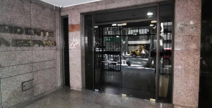 Ubicacion Excepcional Estacionamiento Privado Gratuito Wifi Gratis Ambientes Alquiler Departamento Plaza Espana Con Cochera En Ciudad De Mendoza Mendoza Argentina