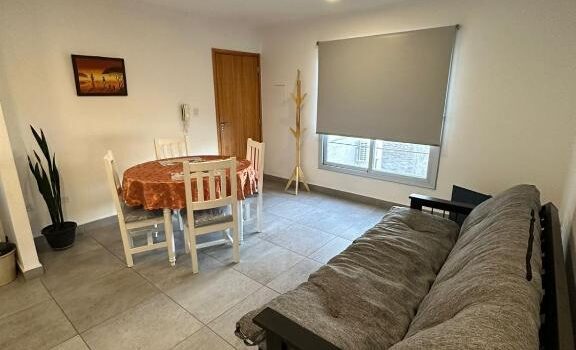 Wifi Gratis Aire Acondicionado Cocina Totalmente Equipada Estacionamiento Alquiler Departamento Aristobulo Del Valle 350 En Ciudad De Mendoza Mendoza Argentina