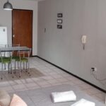 Brindar asistencia y consejos sobre ciudad agrega departamento