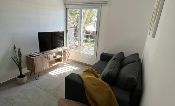 De Cama Y Toallas Incluidas Alquiler Departamento 350 Aristobulo Del Valle En Zona Residencial En Ciudad De Mendoza Mendoza Argentina