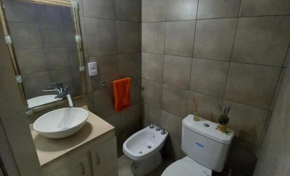 De Comedor Y Sala De Estar Con Tv Alquiler Departamento Loft Ubicacion Perfecta En Ciudad De Mendoza Mendoza Argentina