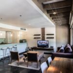 Detalle se refleja tv pantalla departamento argentina