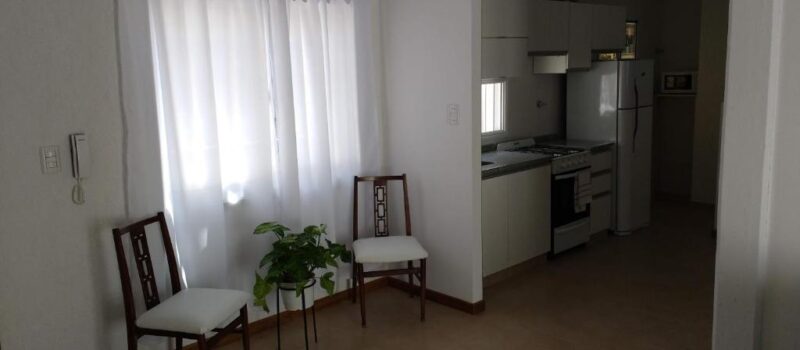 En Un Entorno Tranquilo Ideal Para Parejas En Alquiler Departamento 1478 Doctor Mazza 1