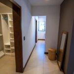 Ofrece refugio tranquilo y elegante casa argentina