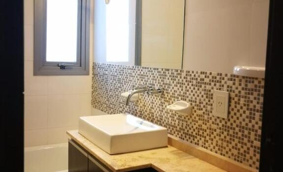 La Seguridad Del Aparcamiento Privado Gratuito Durante Tu Alquiler Departamento 645 Joaquin V Gonzalez En Ciudad De Mendoza Mendoza Argentina