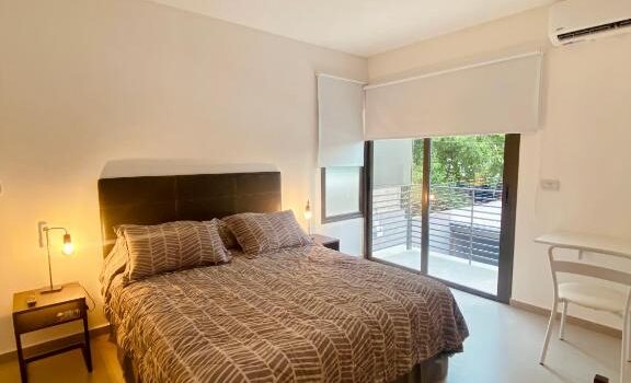 Sala De Estar Y Una Cocina Totalmente Equipada Alquiler Departamento Urbandeptomza En Ciudad De Mendoza Mendoza Argentina