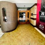 Salon que incluye tv pantalla plana departamento argentina