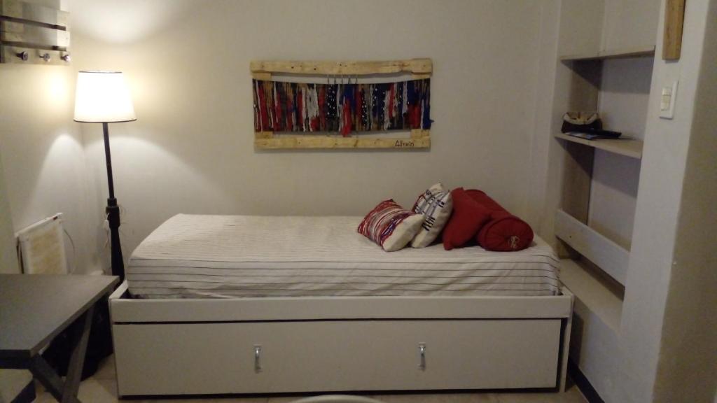 Totalmente Equipada Banera Guardaequipaje Informacion Turistica Cambio De Alquiler Departamento Loft Rufino