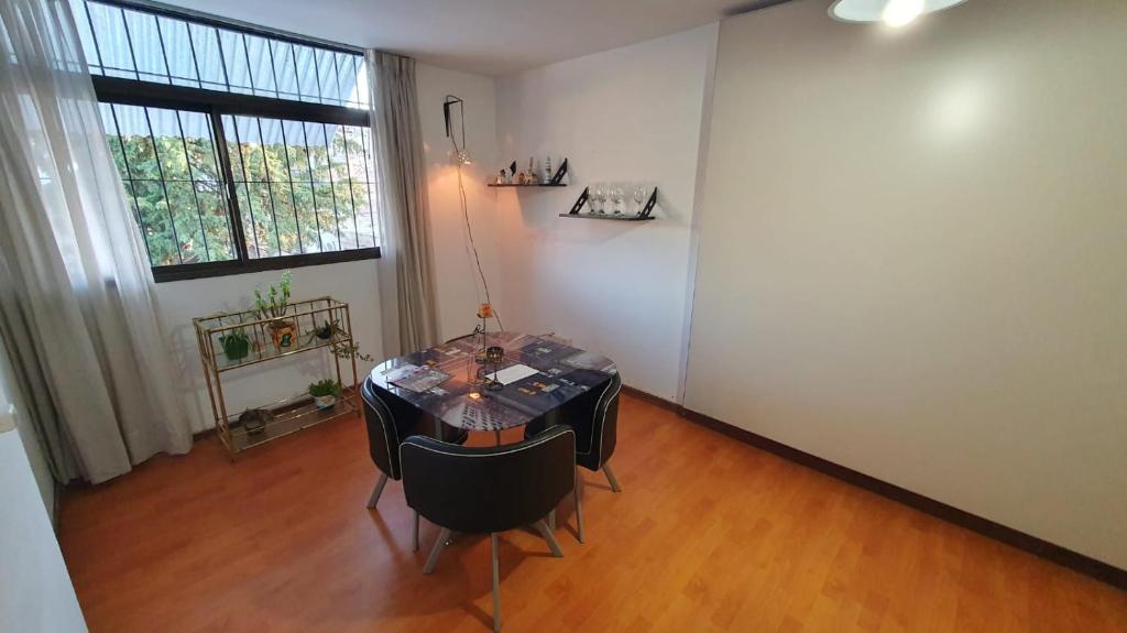 Wifi Gratis Aire Acondicionado Cocina Completamente Equipada Balcon Alquiler Departamento Andes View En Ciudad De Mendoza Mendoza Argentina