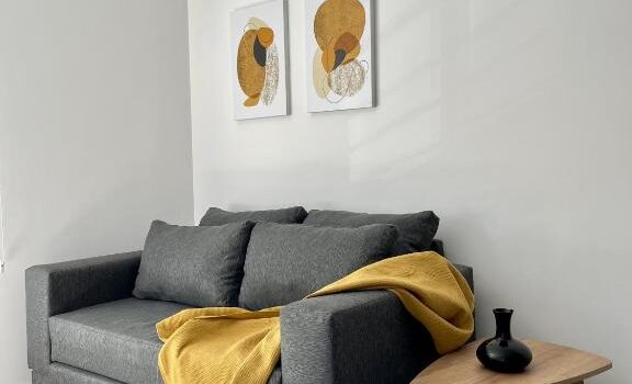 Y Elegancia De Sus Instalaciones Ideal Para Parejas Alquiler Departamento 350 Aristobulo Del Valle En Zona Residencial En Ciudad De Mendoza Mendoza Argentina
